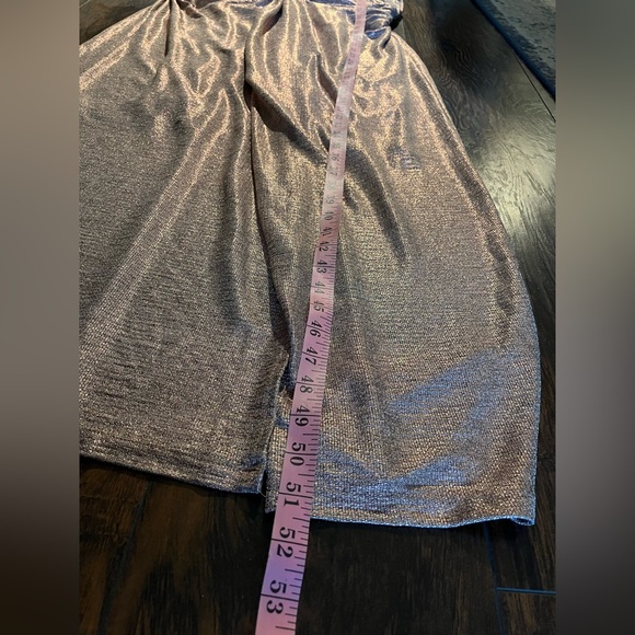 Elegant Metallic Rosegold Sleeveless Dress Size 14/16 - Picture 8 of 14